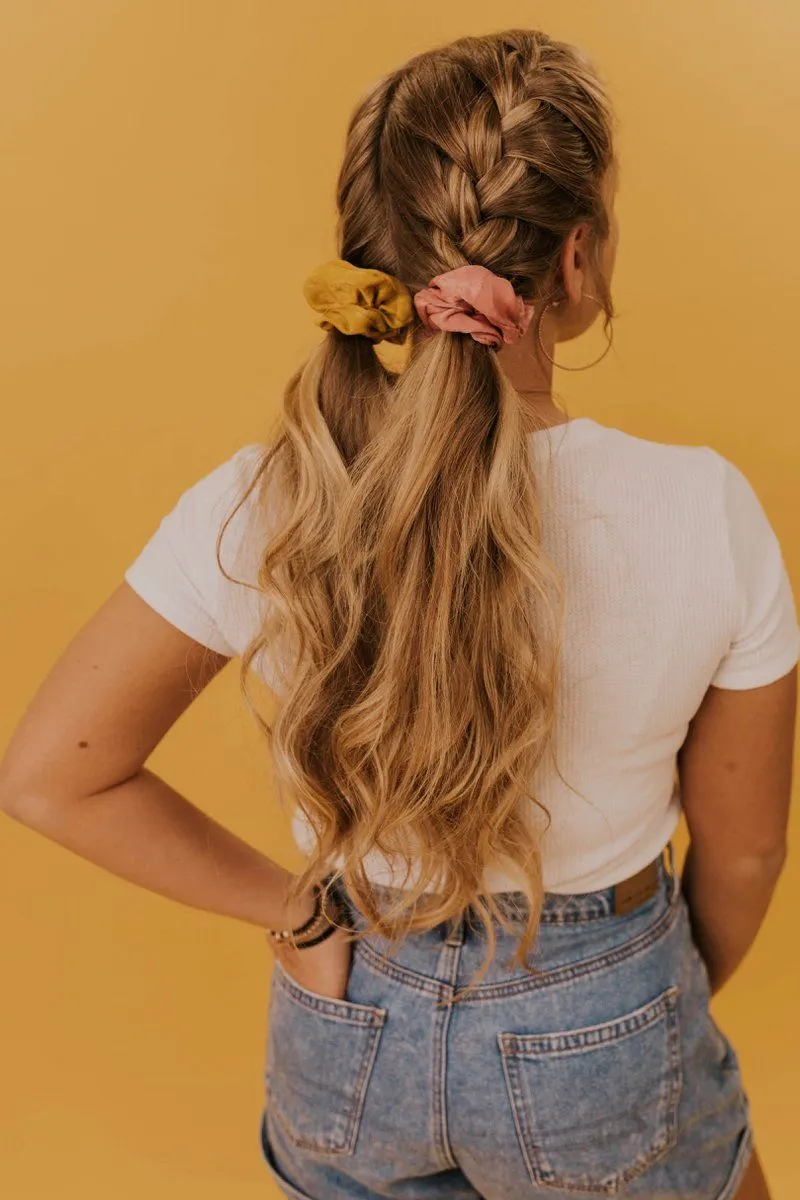 hair scrunchie hairstyles
