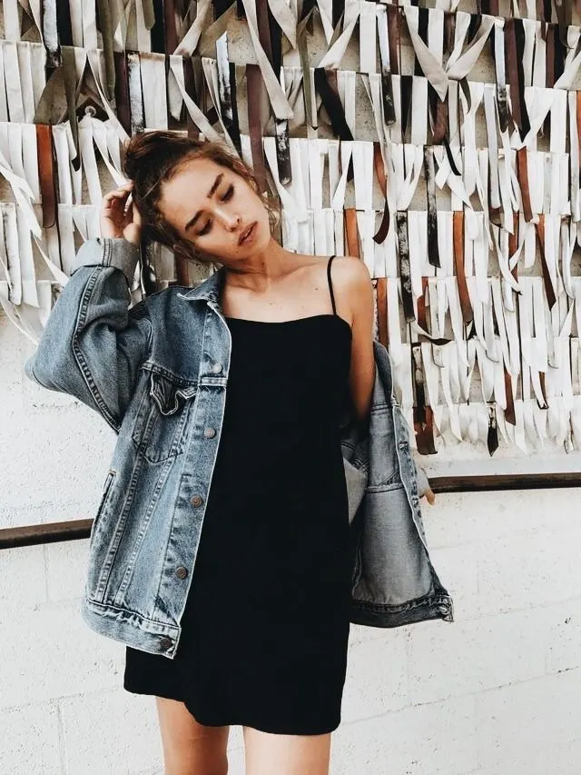 how to wear an oversized jean jacket in summer
