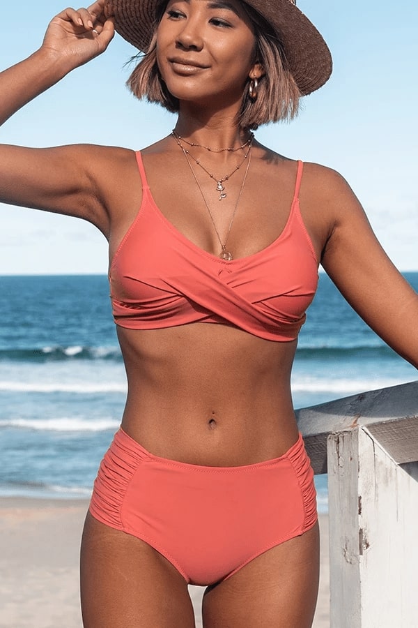 how to find the right swimsuit for rectangle body