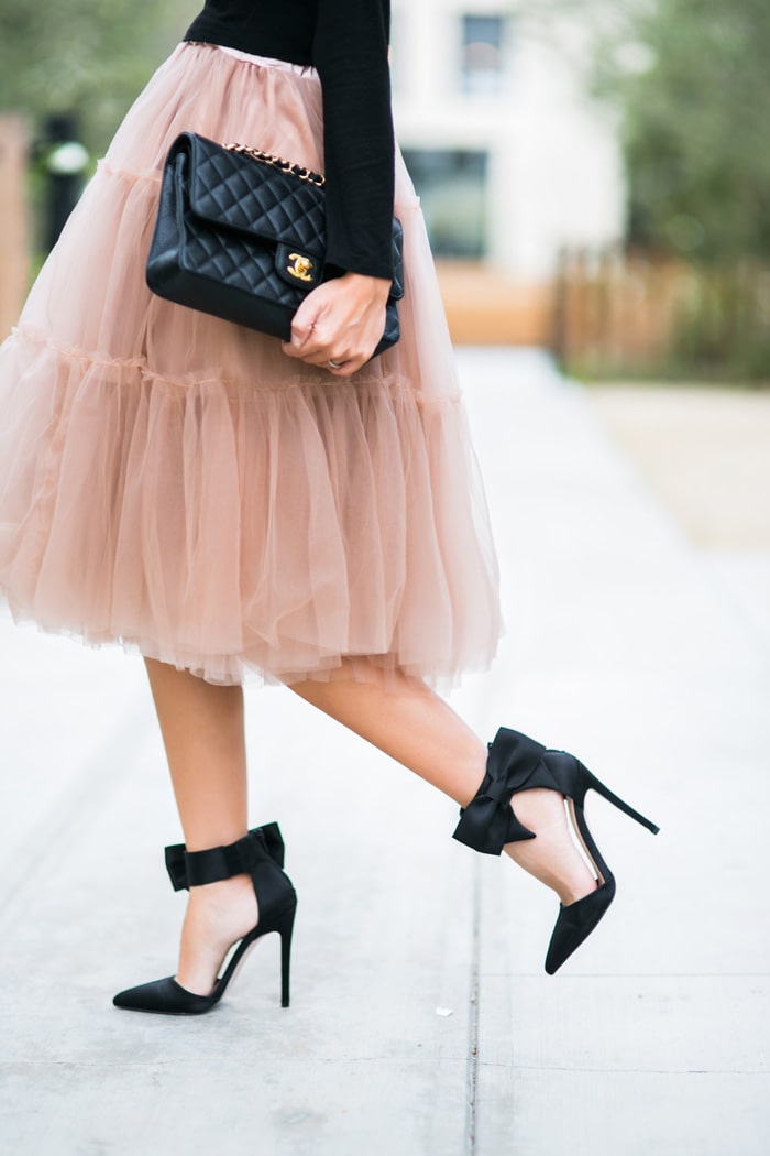 How to wear a tulle skirt without looking fat