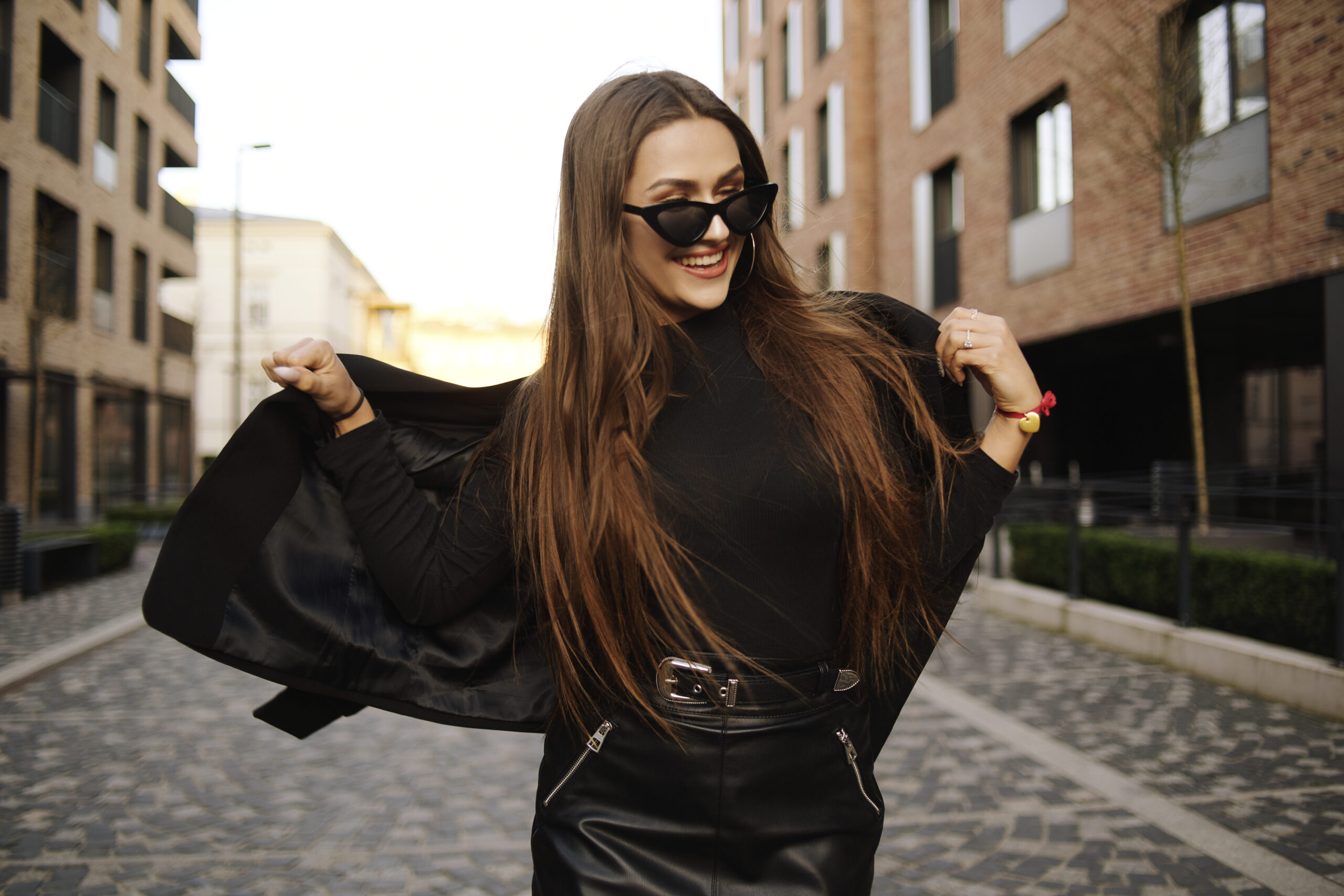 How to Wear Black Clothing Everyday – Outfit Ideas That Won’t Be Boring