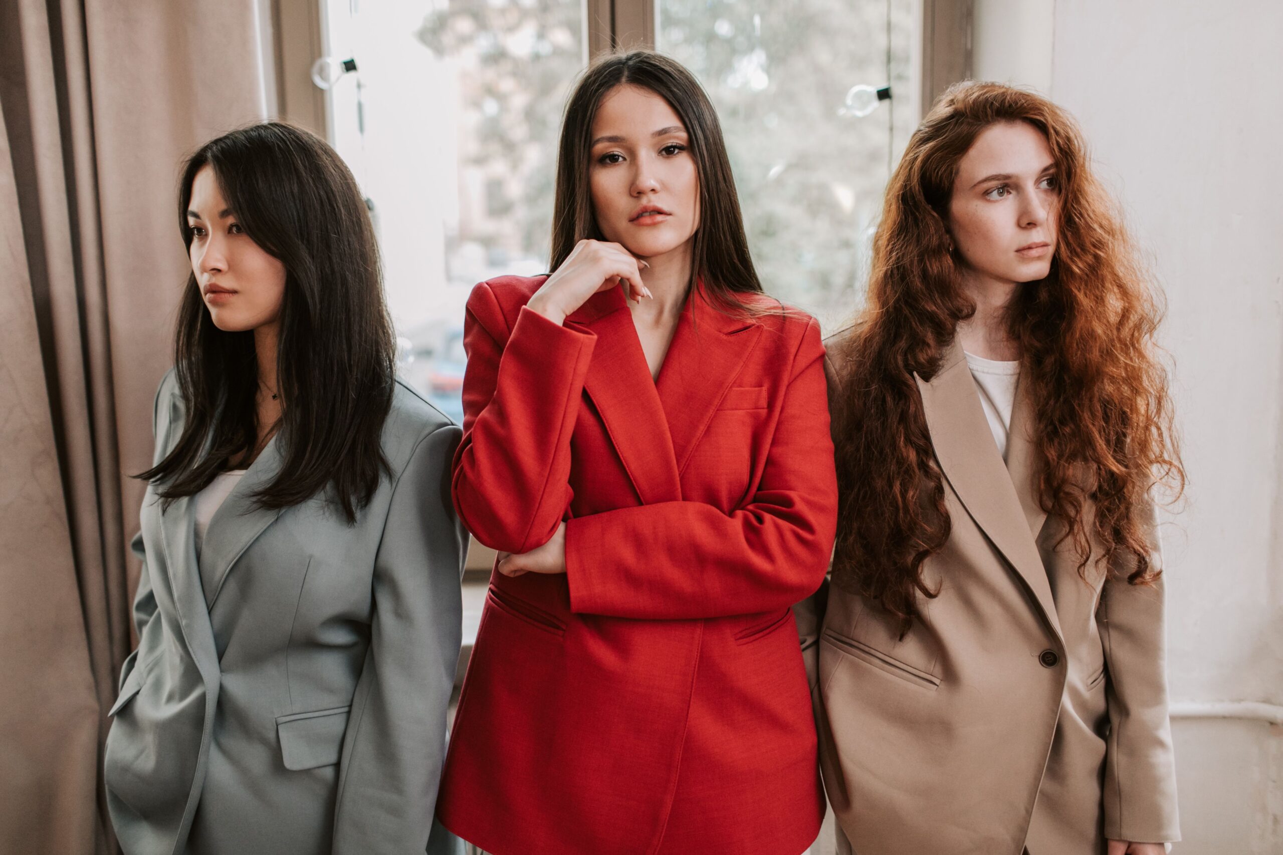 Interview Outfits for Women: How to Wear a Blazer to a Job Interview