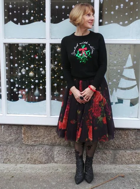 christmas outfits for ladies over 50