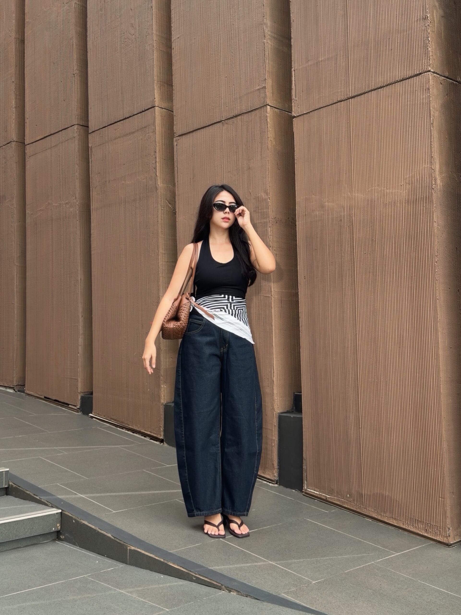 barrel jeans outfit for college