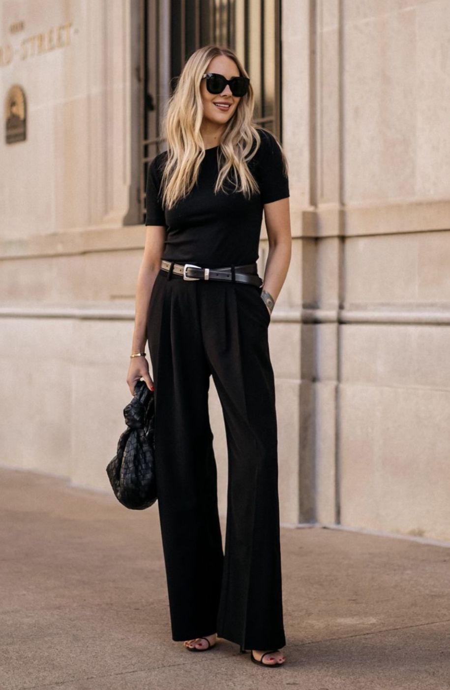 outfit formulas for minimal wardrobe