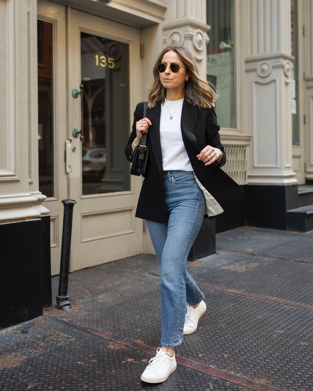 outfit formulas for minimal wardrobe