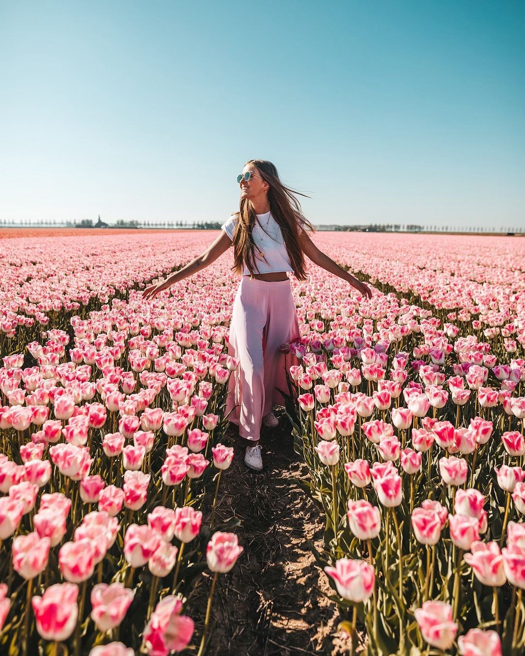 tulip picking outfit