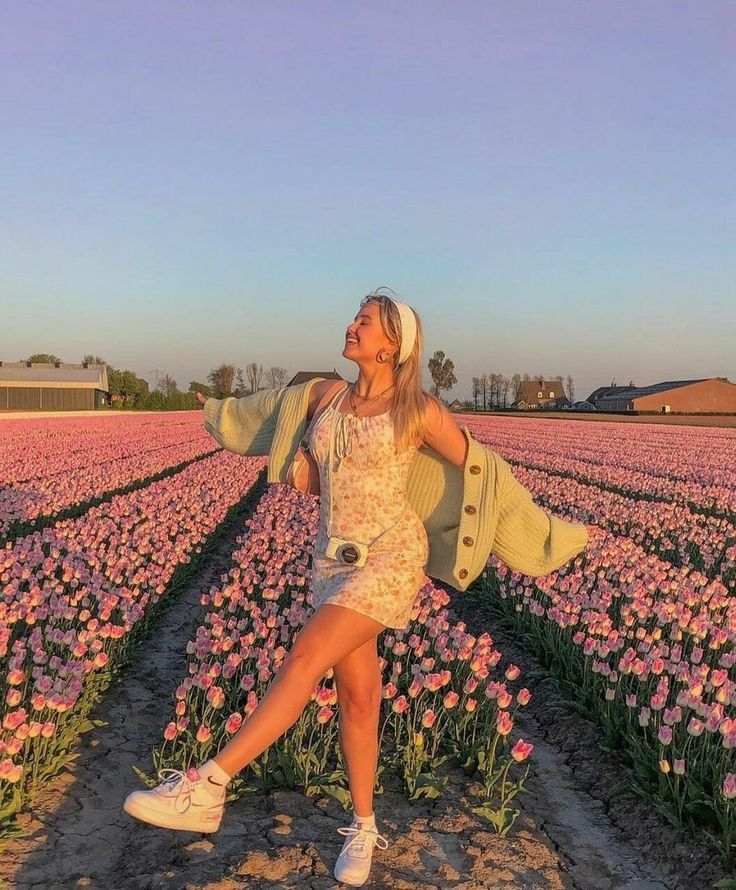 tulip picking outfit