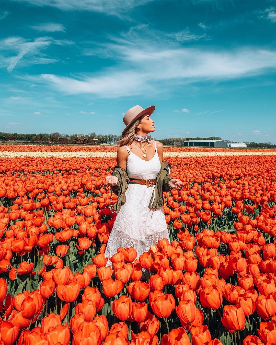 tulip picking outfit